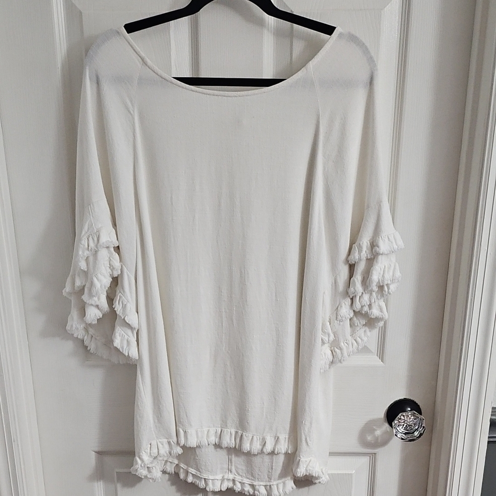 Umgee White Tassel Ruffle Sleeve Tunic